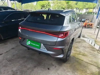 BYD e2