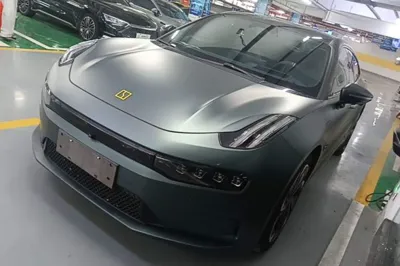 Zeekr 001