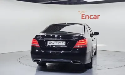 Hyundai Equus