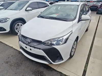 Toyota Yaris L