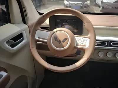 Wuling MINIEV