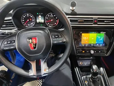 Roewe i5