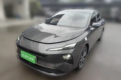 Roewe D6