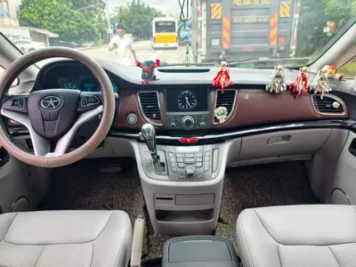 JAC Refine M5