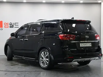 Kia Canival