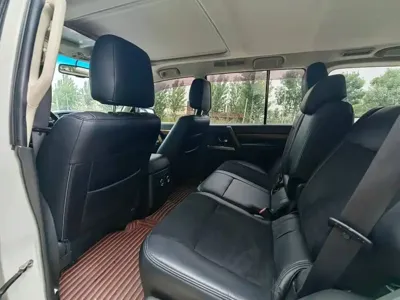 Mitsubishi Pajero (Import)