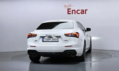 Maserati Ghibli