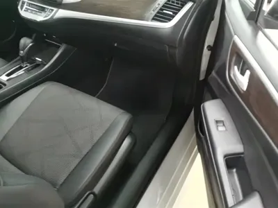 Honda Jade