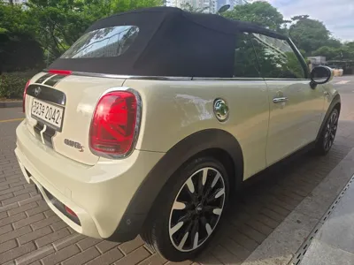 MINI Cooper Convertible