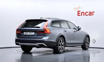 Volvo V90