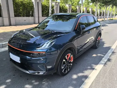 Lynk & Co 06