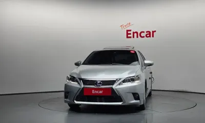 Lexus CT200h