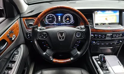 Hyundai Equus