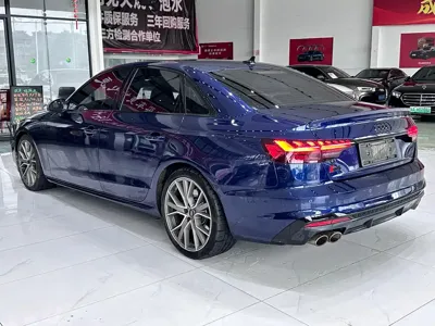 Audi S4