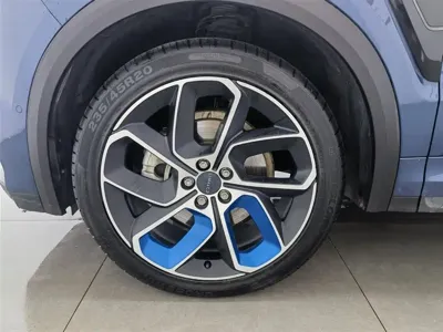 Lynk & Co 05