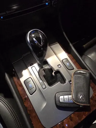 Hyundai Equus
