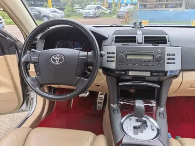 Toyota Reiz