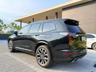 Cadillac XT6