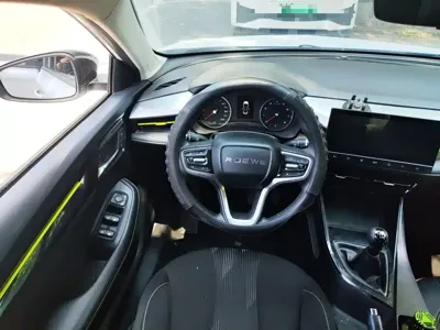 Roewe i5