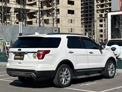 Ford Explorer (Import)