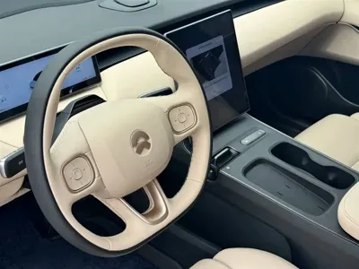 Nio ET5T