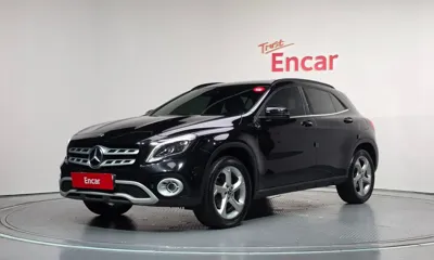 Mercedes-Benz GLA-Class