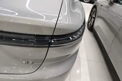Nio ET7