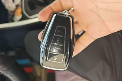 Geely Auto Vision X6