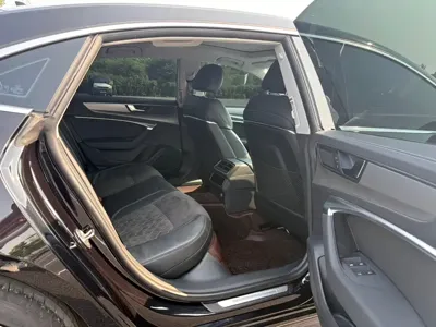 Audi A7L
