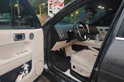 Li Auto L6