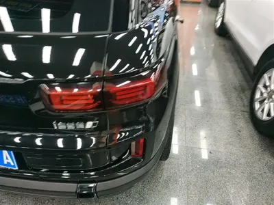 Geely ICON