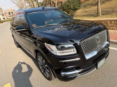 Lincoln Navigator