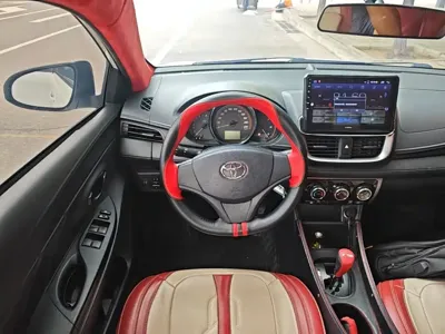 Toyota Yaris L
