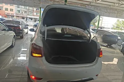 Dongfeng Aeolus E70