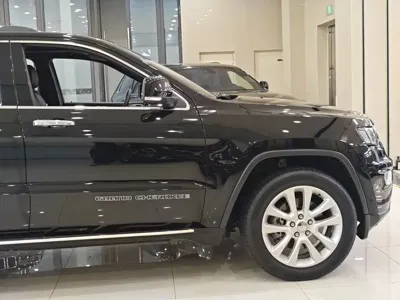 Jeep Grand Cherokee (Import)