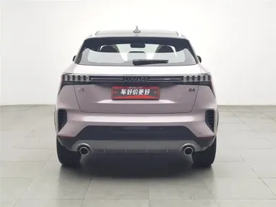 Lynk & Co 06