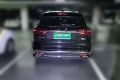 Hongqi HS5