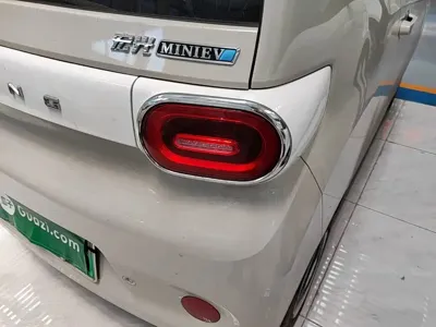 Wuling MINIEV