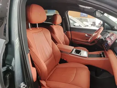 BYD 唐L