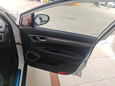 Geely Emgrand GS