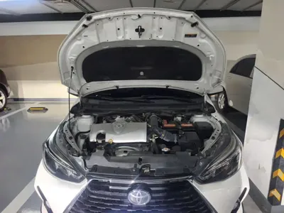 Toyota Yaris L