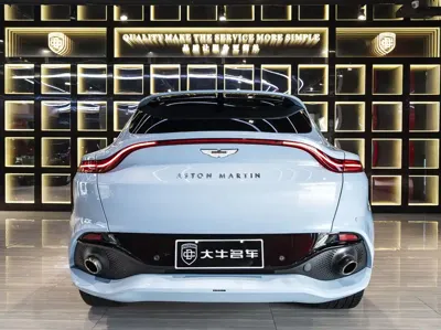 Aston Martin DBX