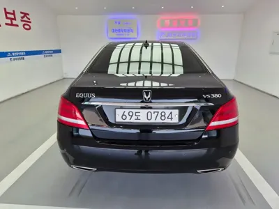 Hyundai Equus