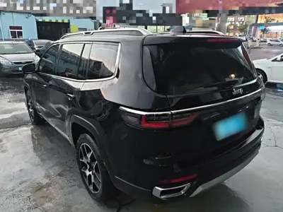 Jeep Grand Commander