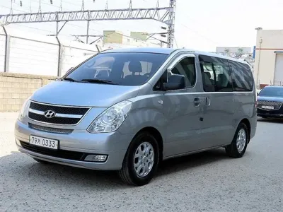 Hyundai Starex