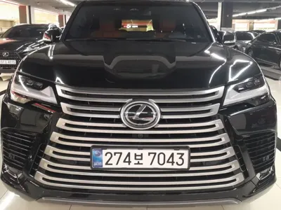 Lexus LX