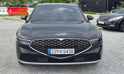 Genesis G90