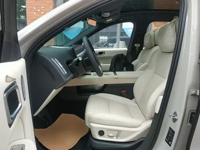 Li Auto L6