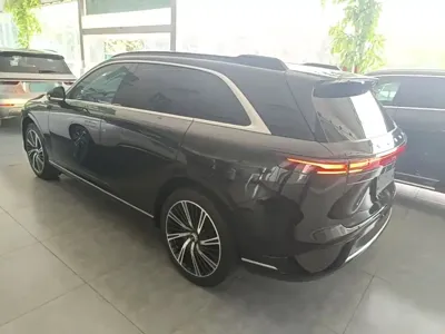 Xpeng G9
