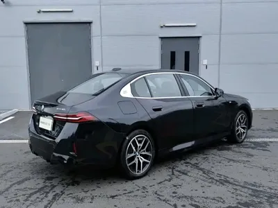 BMW i5